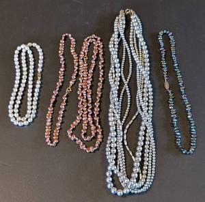 lot 136 image: Faux and Cultured Pearl Necklaces