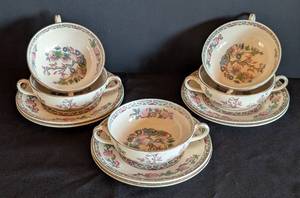 lot 100 image: Meakin Porcelain Double Handle Cup Set