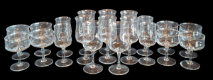 lot 99 image: Vintage Lenox Dimension Wine Glass Set