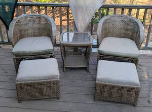 Wicker Outdoor Patio Chairs and Side Table