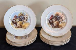 lot 54 image: Aberdeen Turkey Plate Set