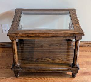 lot 58 image: Glass Topped Wood Side Table
