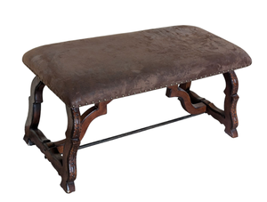 lot 8 image: Beautiful Carved Mahogany Bench