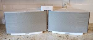 lot 9 image: Pair of Sonos S5 Speakers and Zone Bridge