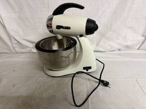 lot 69 image: Mixmaster Legacy Edition Stand Mixer