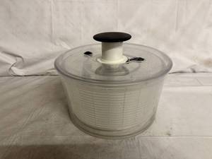 lot 85 image: OXO Salad Spinner
