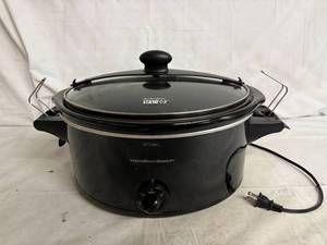 lot 86 image: Hamilton Beach Crock Pot