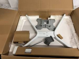 lot 20 image: Rolling Computer Desk - White