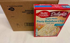 lot 157 image: 6x 13.25oz Betty Crocker Super Moist Party Rainbow Chip Cake Mix