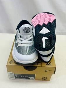 lot 27 image: MM. Size 7C Nike Kyrie 8 (TD) WhiteWhite-Black