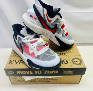 lot 31 image: Size 6Y 8 GO (GS) WhiteUniversity Red-Black