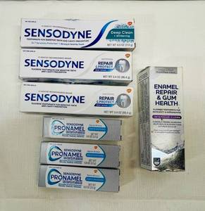 lot 60 image: Sensodyne, Pronamel & Enamel Repair & Gum Health