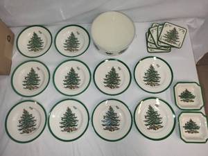 lot 141 image: Spode Christmas Tree Dinnerware Set Including Plates, Bowls, and Glasses