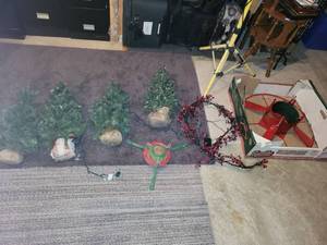 lot 203 image: Collection of Artificial Mini Christmas Trees with Stand and Berry Garland