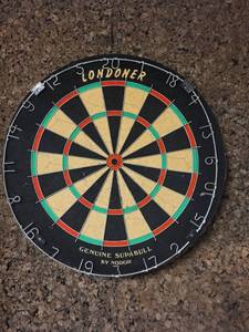 lot 242 image: Genuine Supabull by Nodor Dartboard with Assorted Darts Set
