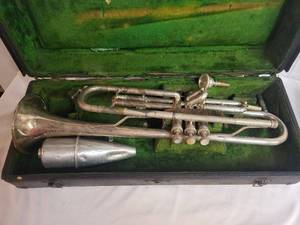 lot 257 image: Vintage 1940s Conn Trumpet with Original Case received from a Naval Officer