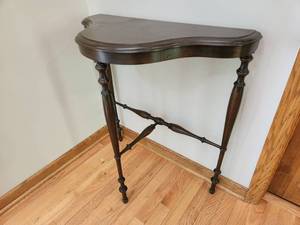 lot 4 image: Antique Mahogany Demilune Console Table