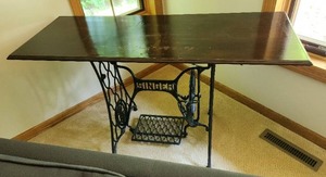 lot 23 image: Antique Singer Sewing Machine Base Table with Wooden Top