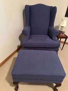 lot 119 image: Ethan Allen Stamford Wingback Chair with Ottoman in Iris Mercury Blue Fabric