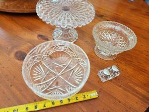 lot 278 image: Collection of Vintage Crystal Bowls and Salt & Pepper Shakers