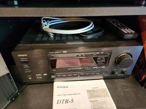 lot 293 image: Integra DTR-5 AudioVideo Control Receiver with Remote