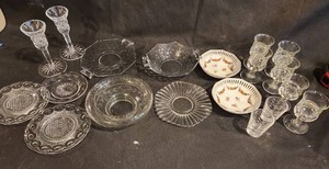 lot 195 image: Large Collection of Heisey Glass Crystal, Vintage Glass, and Porcelain Tableware with Schumann Marked Plates