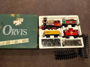 lot 196 image: Vintage Orvis Train Set with Authentic Tracks and Accessories