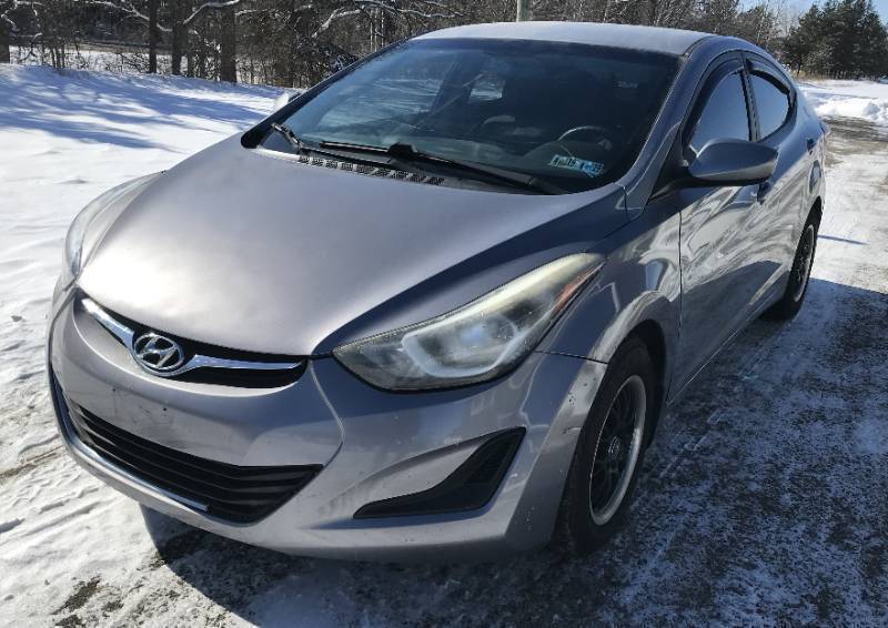 lot 1 image: 2016 Hyundai Elantra LTD