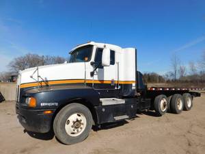 1999 Kenworth T600B Tilt Flatbed Truck