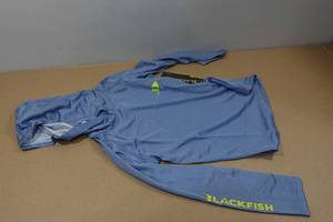 lot 108 image: Blackfish Guide Youth UPF Long Sleeve - Medium