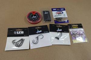 lot 119 image: Assorted Fishing Hooks and Weights