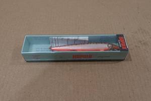 lot 146 image: Rapala Floating Husky Lure with Box