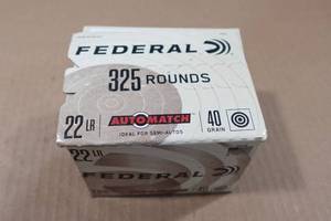 lot 200 image: 325 Federal Automatch .22 LR 40 Gr Solid Ammo