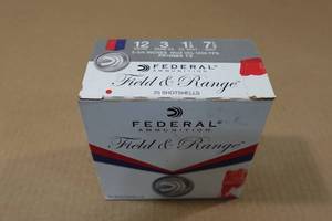 lot 205 image: 25 Federal Field & Range 12 Gauge 2-34 7-12 Shot Shotshells