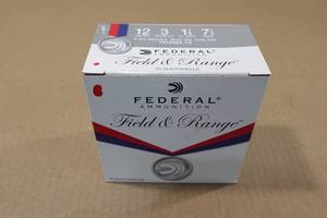 lot 207 image: 25 Federal Field & Range 12 Gauge 2-34 7-12 Shot Shotshells