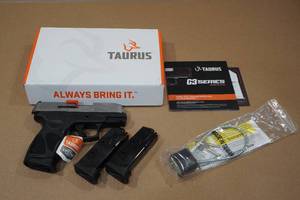 lot 1I image: NEW Taurus G3C .40 S&W Semi-Auto Pistol - 3 Magazines