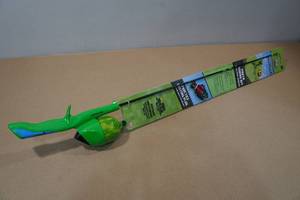lot 6 image: Kid Casters Minecraft Youth Fishing Kit