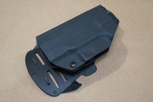 lot 38 image: We The People Paddle Holster