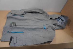 lot 55 image: Blackfish Surge Womens Rain Jacket - Medium