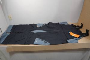 lot 82 image: Blackfish Aspire Mens Bibs - XL