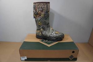 lot 87 image: Muck Boots Mens Arctic Ice XF Grip Boots - Size 14
