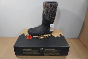 lot 90 image: Irish Setter Mudtrek Scentban Unisex 15 Pull-On Hunting Boots - Mens 12, Womens 14