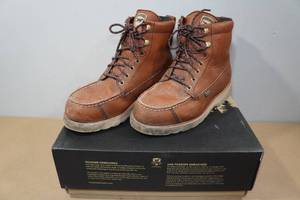 lot 95 image: Irish Setter Wingshooter Mens 7 Waterproof Boots - Size 10
