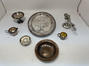 lot 14 image: Lot of Silver