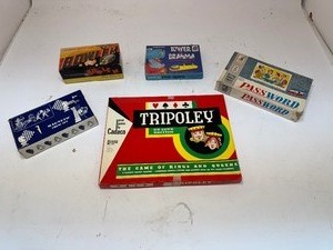 lot 18 image: Vintage Board Games