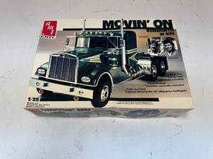 lot 20 image: NIB Kenworth Movin On Truck Model