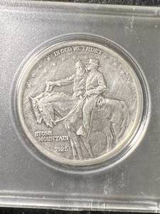 1925 US STONE MOUNTAIN COMMEM HALF DOLLAR IN CASE