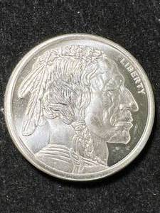 lot 80 image: 1 TROY OZ .999 FINE SILVER BUFFALO INDIAN ROUND