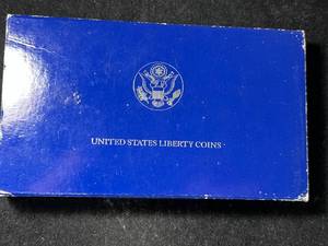 lot 101 image: 1986 US ELLIS ISLAND LIBERTY COIN SET