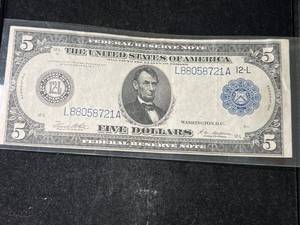 lot 106 image: 1913 LARGE SIZE US BLUE SEAL $5 FEDERAL RESERVE NOTE
